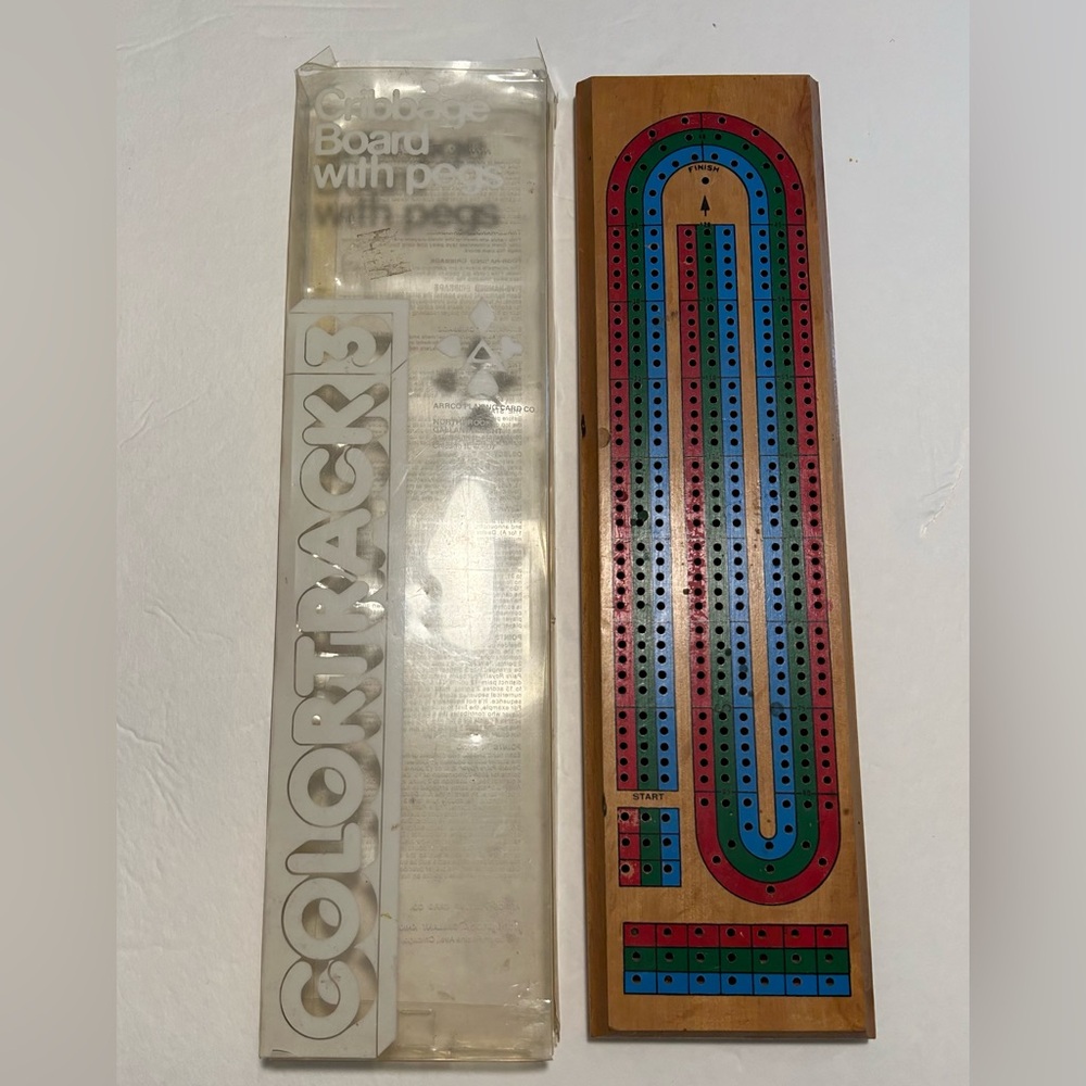 Vintage Arecibo Wooden 3-Track Color Coded Cribbage Board  Pegs